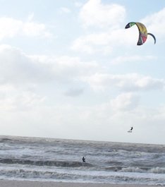 Kiteboarding in Naples